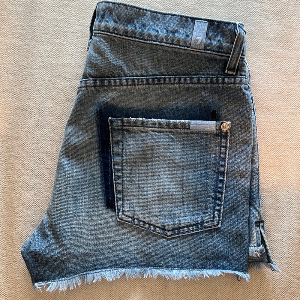 7 for all Mankind Jean Shorts ✨